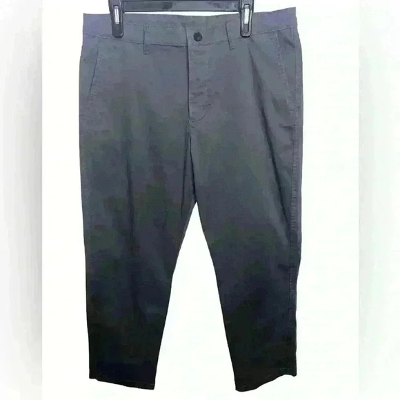 Mens Calvin Klein  Straight Fit Stretch Comfort Chino Gray Size 34x30 Casual - Picture 2 of 8